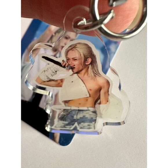 Stray Kids Felix Abs Hot photocard Concert Pic Keychain Skz Kpop boyfriend pc - Picture 2 of 2